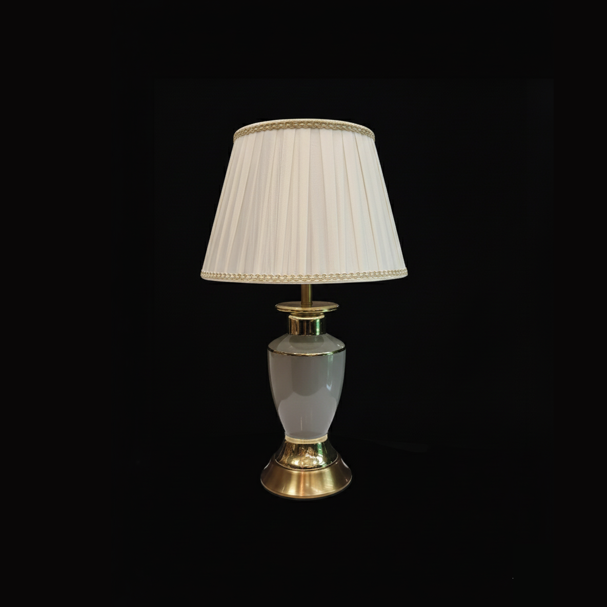 Classic Ceramic Table Lamp
