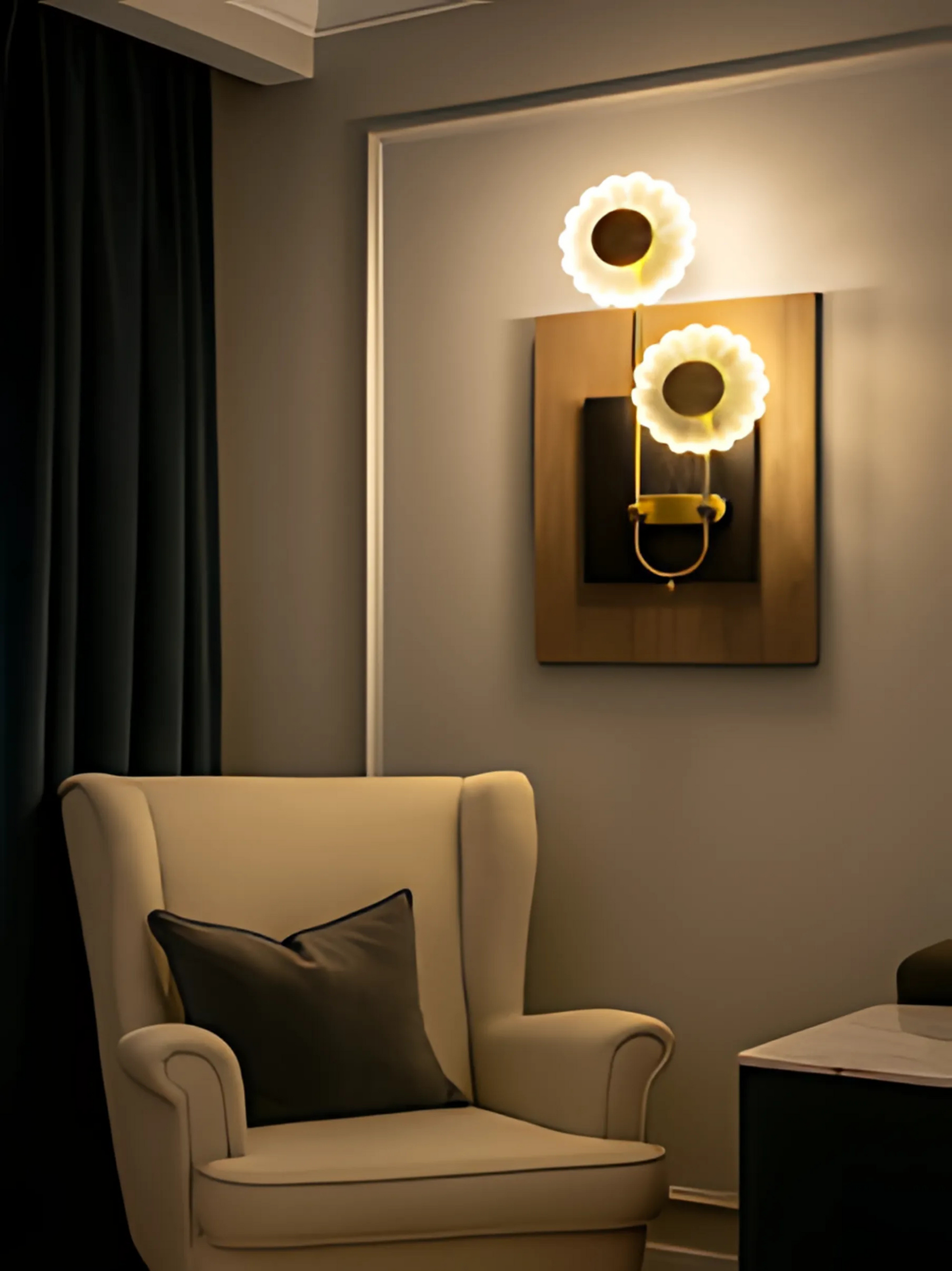 FLOWER GLASS WALL LIGHT