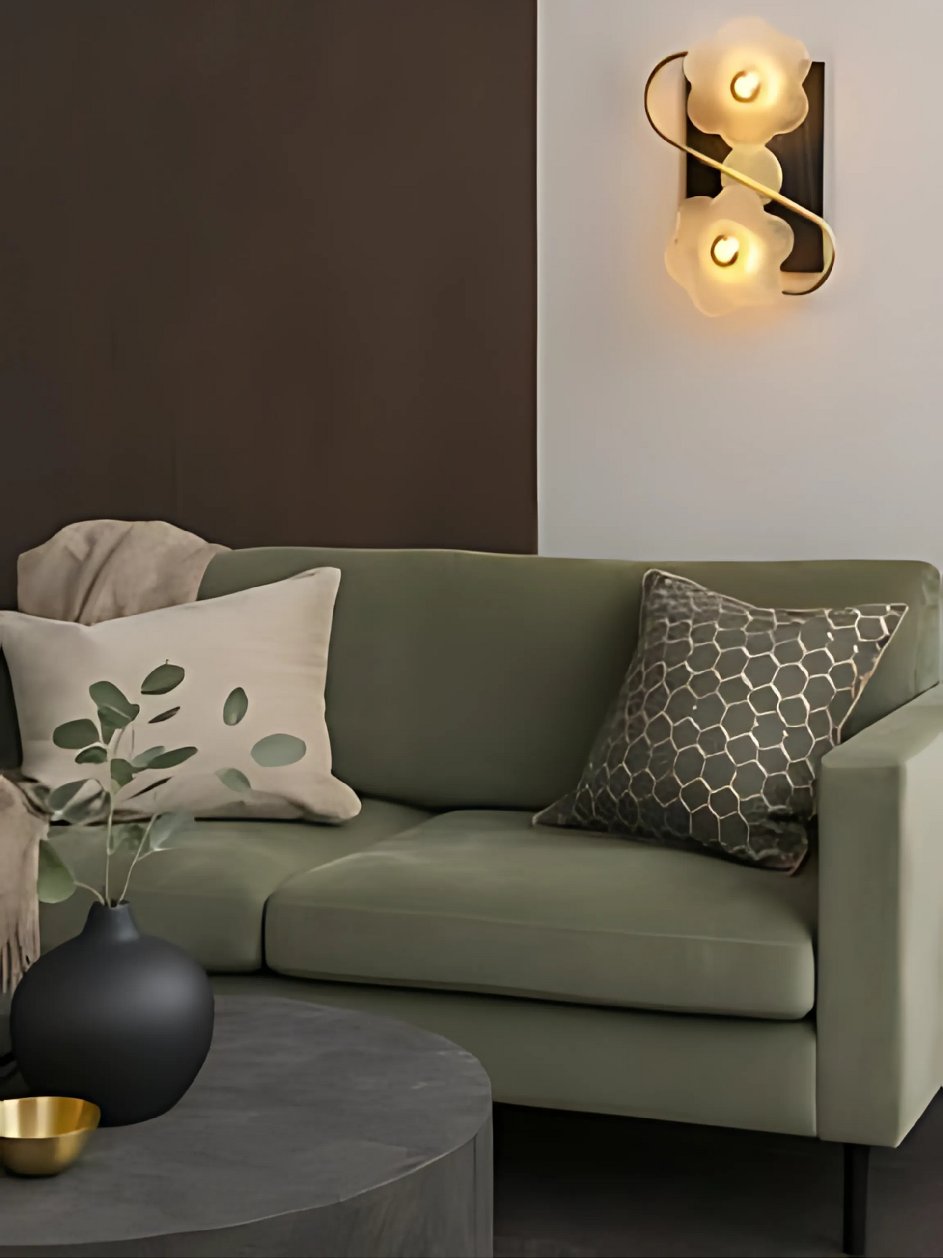 FLORAL GLASS WALL SCONCE