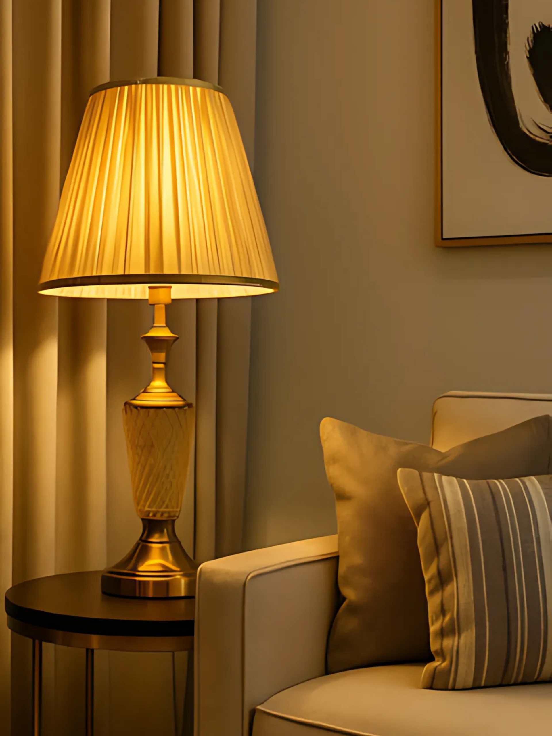 LUXURY CLASSIC TABLE LAMP